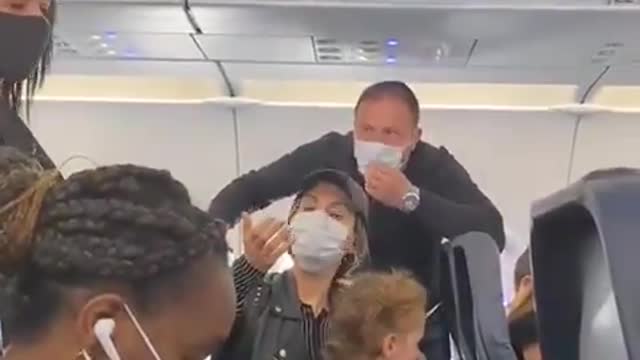 INSANE Vid Shows Special Needs Family Kicked Off Flight After 2-Year-Old Couldn’t Keep Mask On