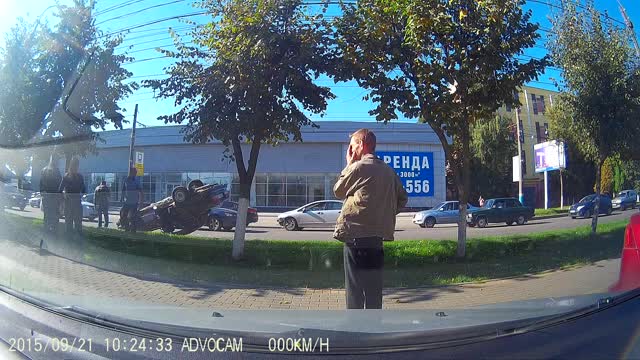 Terrible Driver Turns Too Early