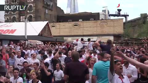 Pogledajte reakciju engleskih navijača nakon pobjede nad Tunisom