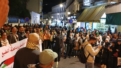 وقفة أمام القنصلية الفرنسية بطنجة دعما لغزة ورفضا لزيارة ماكرون للمغرب مجازر صهيونية 28 10 2024