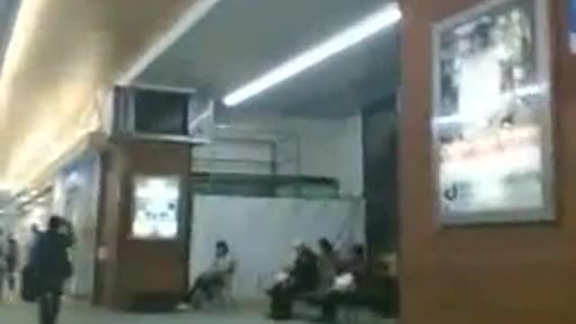 島根県松江駅構内ライブ。ともぞう