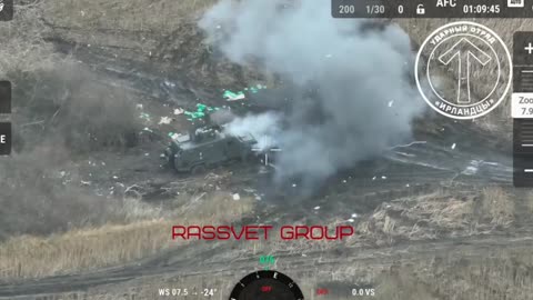 クルスク州クレミャンノエ南部のウクライナ軍陣地と装甲車へのロシア軍による攻撃。