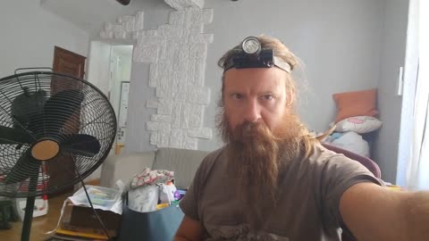 2022-08-24 (5) - Vieux croûton - Twitch Triskelina