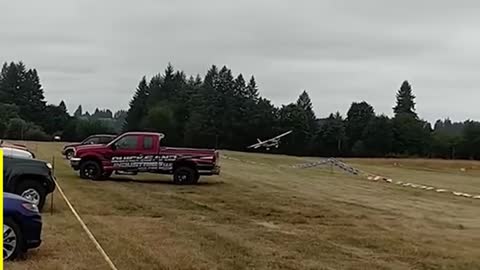 The pilots who landed these planes in such difficult conditions are real hearos