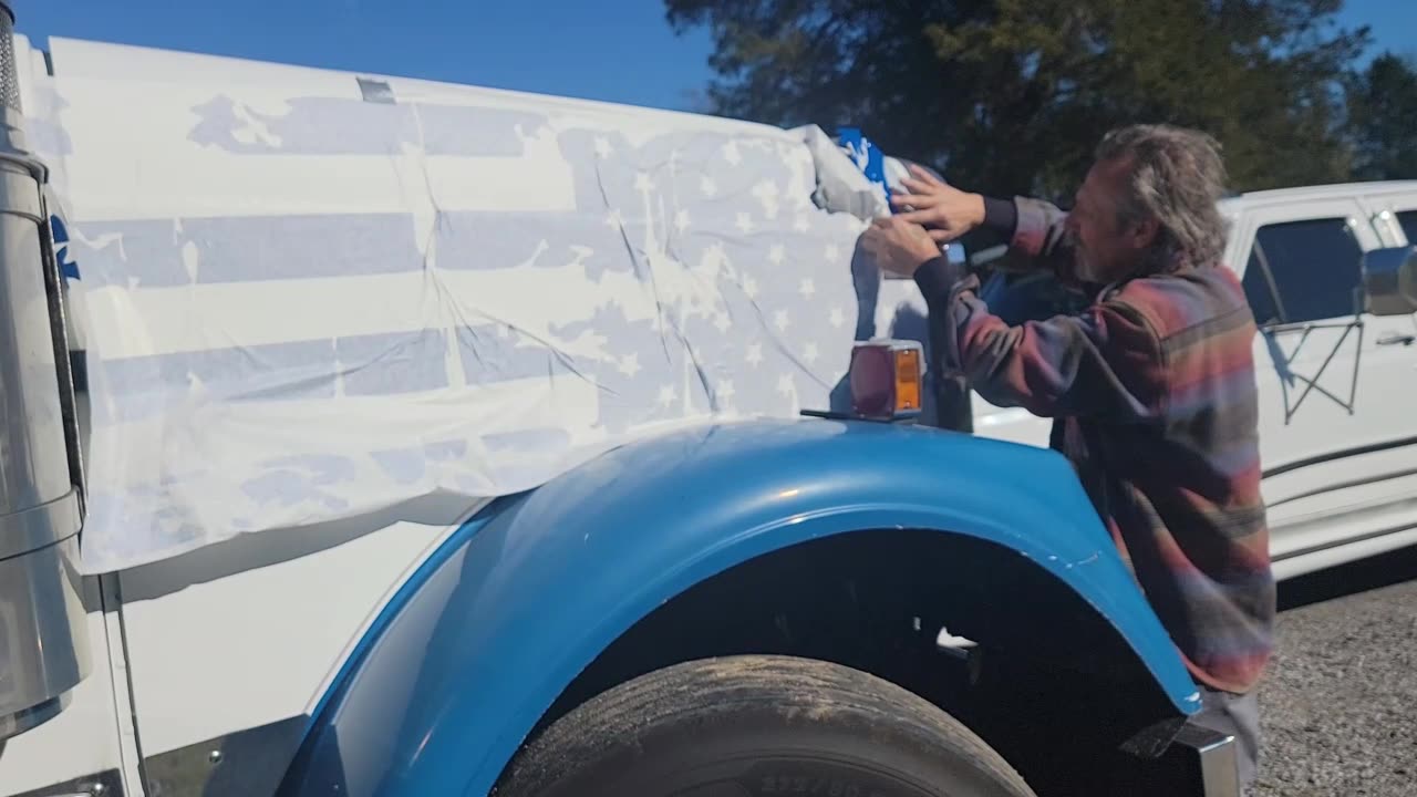 SNEAK PEEK ON THE PATRIOTIC DECALS FOR THE FREIGHTLINER