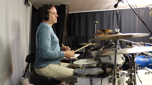 TRAVAIL DU JAZZ SWING A LA BATTERIE" DAVE WECKL TRACK