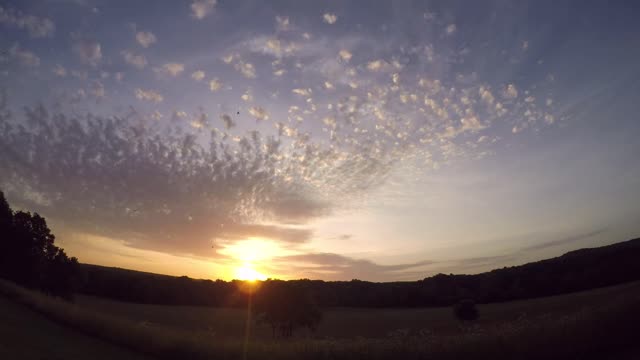 Sun Rise 6 13 22 77f/25c