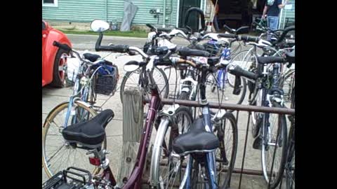 Horses, buggies, and bicycles for the Amish in Wakarusa, Indiana 2008