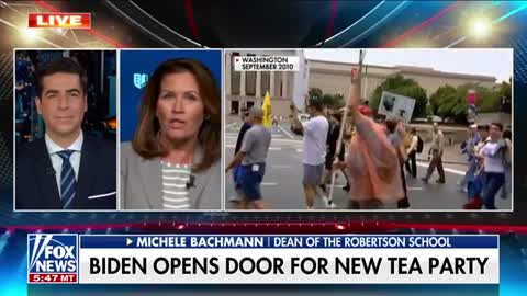 📣 Bachmann: 'Normal people have more brains than a whole room full of politicians'