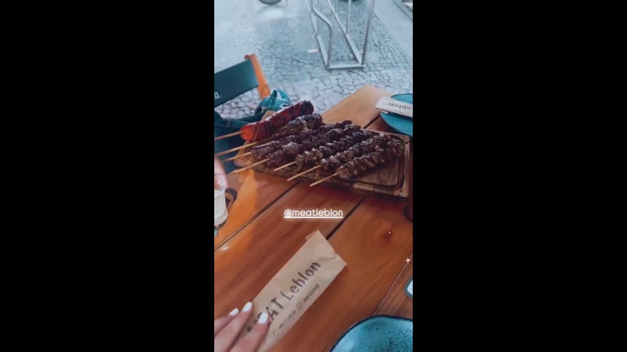 STORIES DA BIFÃO , CRIS DULZ (MÃE DA BIFAO) E DA ANDREA NOBREGA DE 06/12/2024