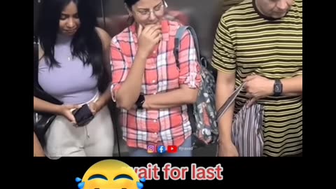 Lift prank video same t shirt on cute girls 😂😂😂