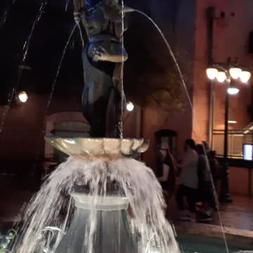 Miss Piggy Fountain