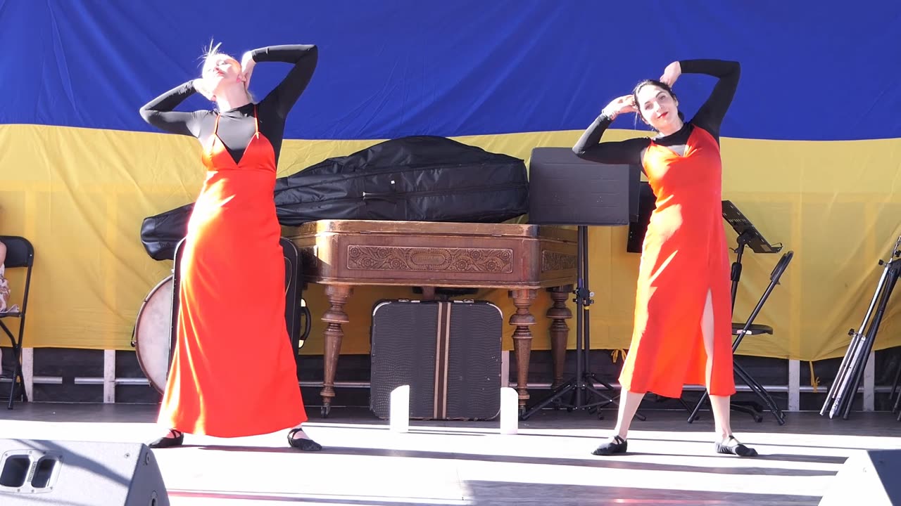 UKRFLO Dance Miami,Fl Ukrainian Festival Orlando alyona alyona & Jerry Heil - Teresa & Maria