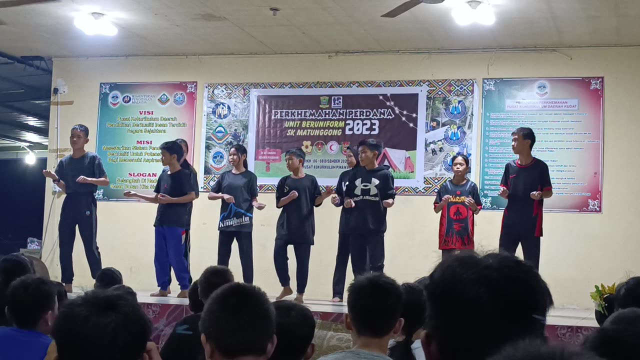 Persembahan perkhemahan 4