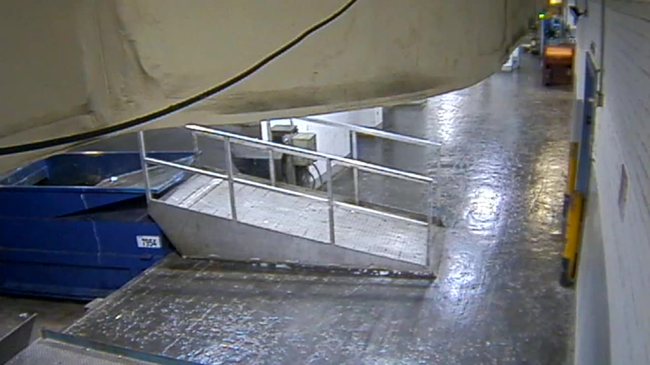 3803FHOBBALoadingDock_2021-01-05_16h20min01s030ms.mp4