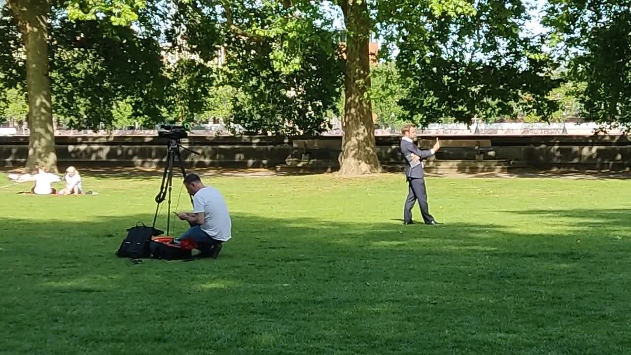 Andrew Marr Runs Away From My Assange Question