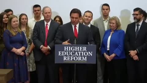 DeSantis DEFENDS Musk In His Effort To Buy Twitter