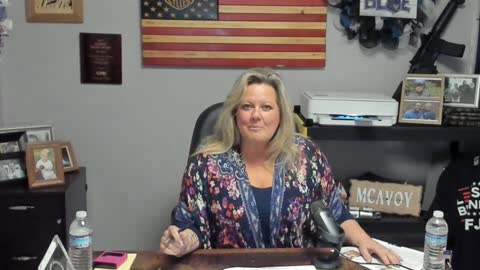 Lori talks about Herschel Walker message, Thanksgiving, and Small Business Saturday!