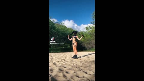 Sexy Bella Poarch TikTok 2021