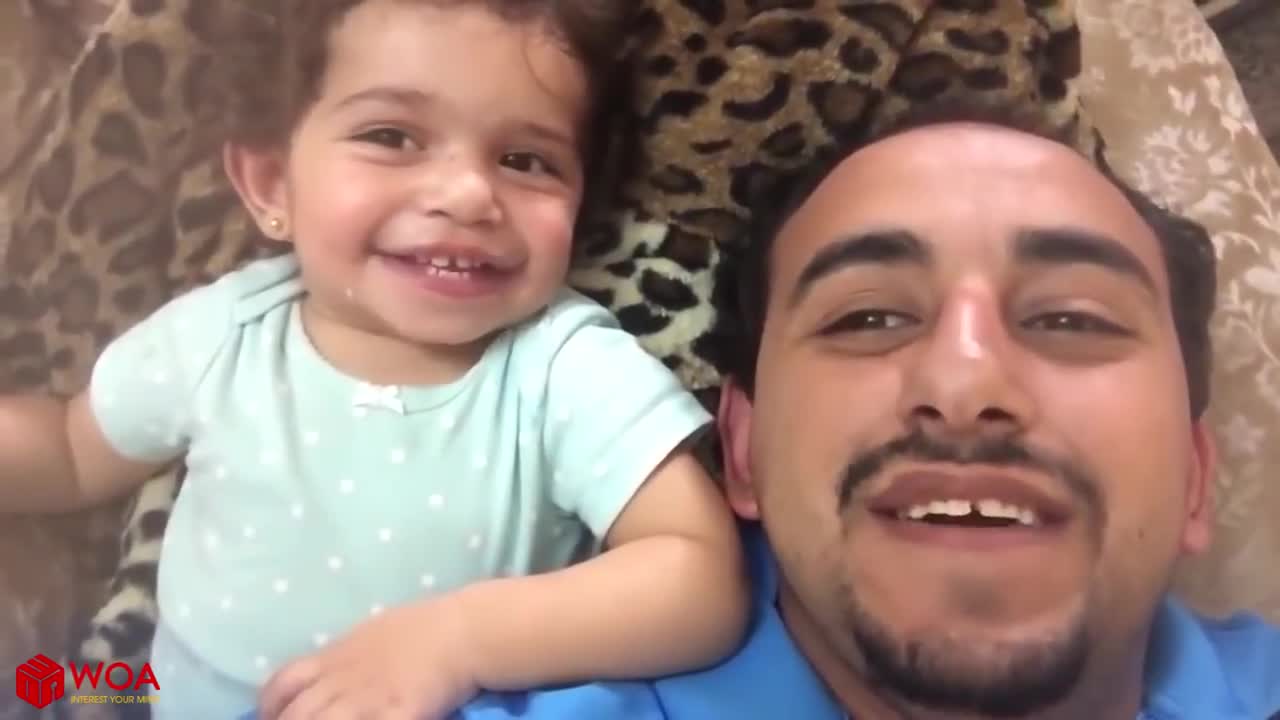 Adorable Baby And Dad Beatbox Together