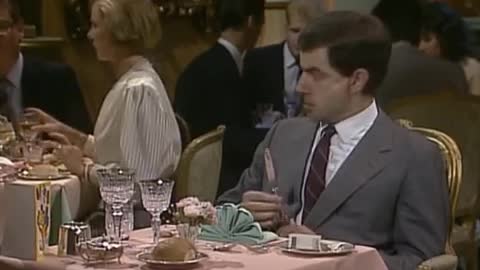 MR. Bean in the restaurant funny clip