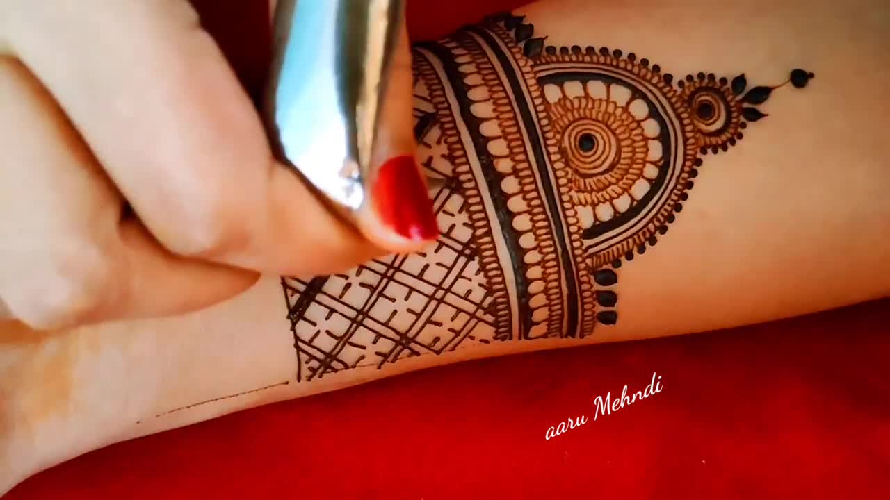 Step by step traditional bridal mehndi front hand Henna wedding designs