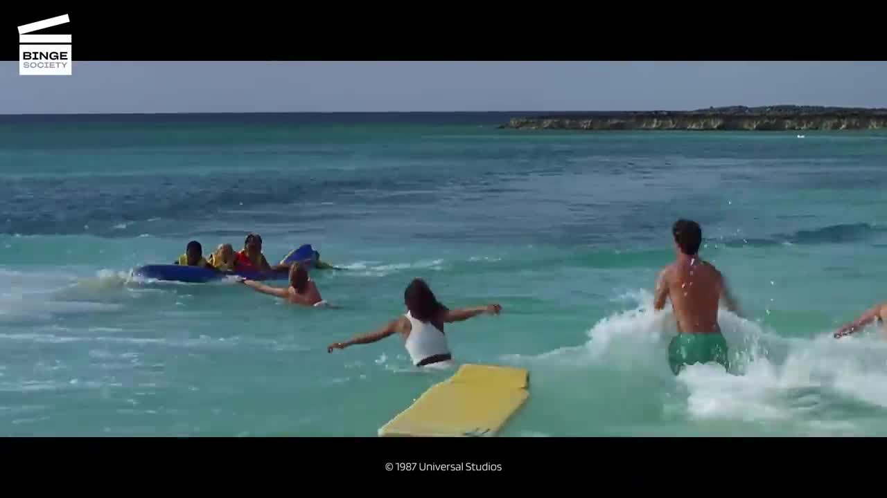 Jaws The Revenge Banana boat HD CLIP