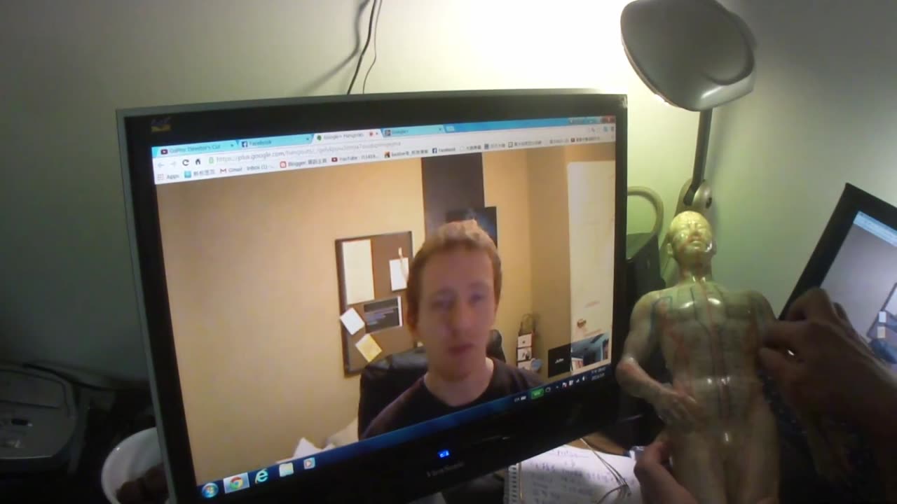 Luodong Gives Online Treatment To Timid White Man