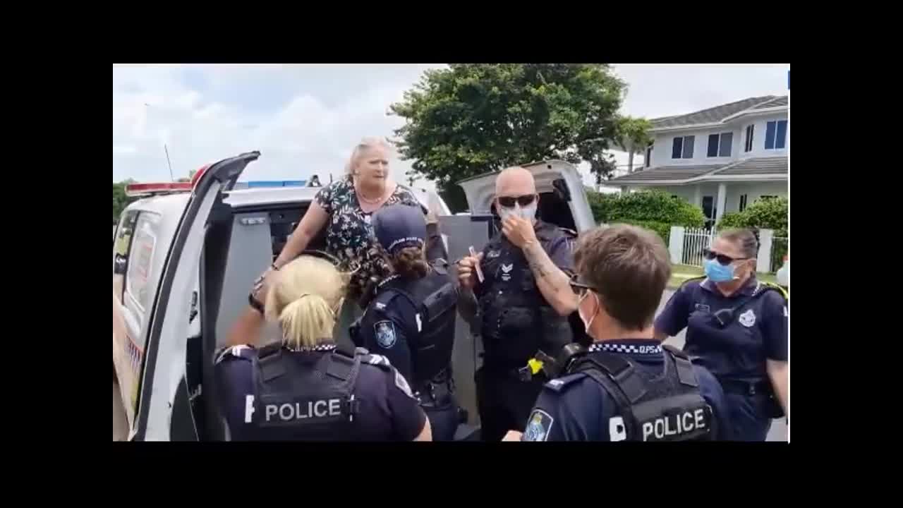 Australian police. Keeping the public safe from a Maskless Un-Vaccinated domestic terrorist.