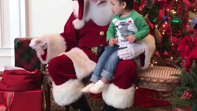 Mall Santa Meltdowns!