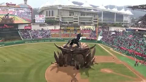 SK Telecom Uses 5G to Bring Fire-Breathing Dragon to Baseball Park. Uploaded 5 Years Ago!