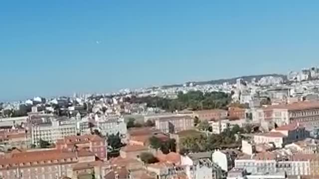 Watch this beautiful view in Lisbon