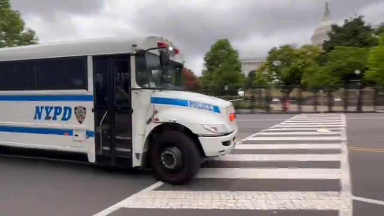 Reinforcements from NYPD arrive at the US Capitol as DC police still hundreds of cops short