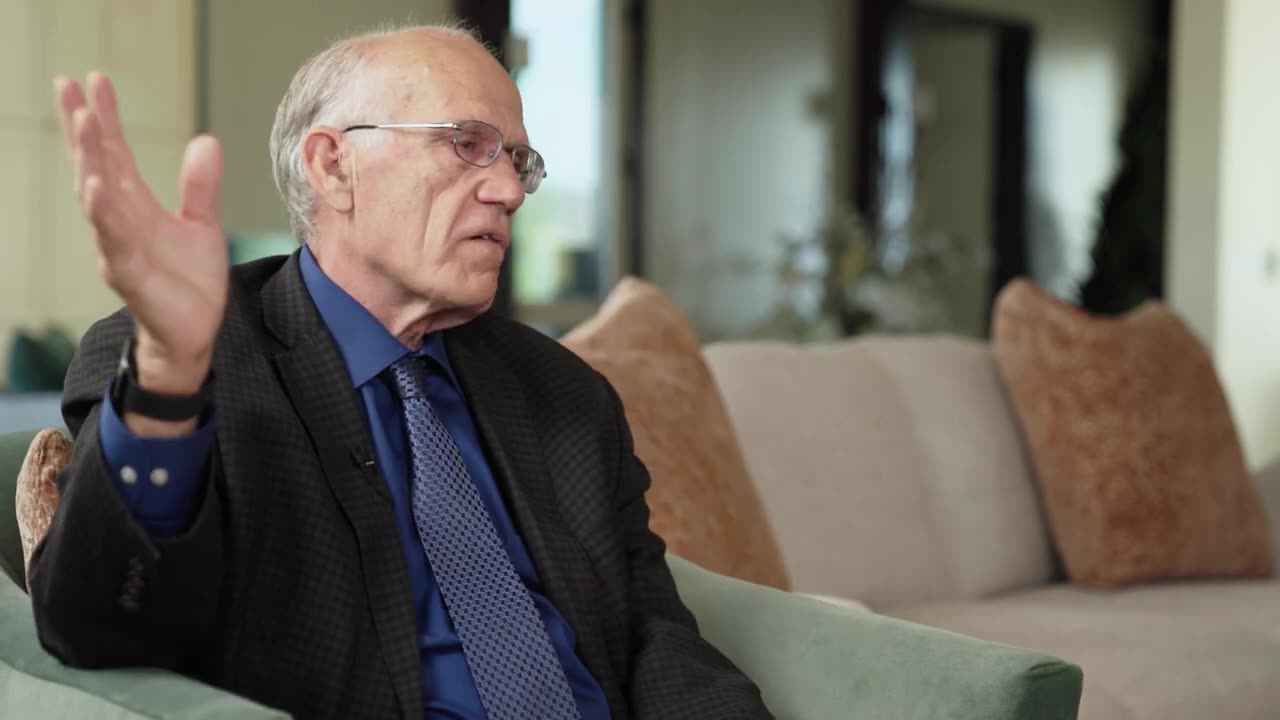 Victor Davis Hanson: WWII's Leaders and Conflicting Ideologies! - 11/28/24