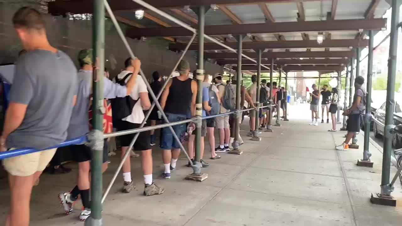 USA - Huge queue for Monkey 🐒Pox vaccination in Brooklyn, NY.