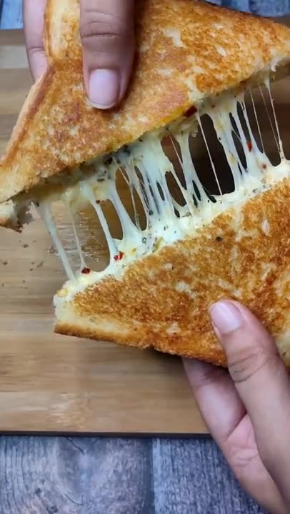 Grilled cheese Sandwich very easy