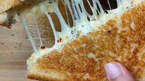 Grilled cheese Sandwich very easy