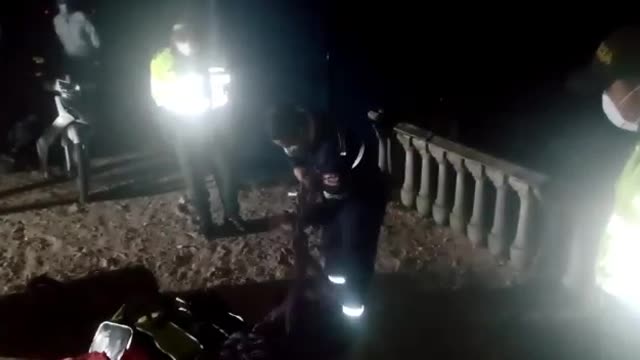 Tras salvar a una mujer, hombre se fue al abismo en el Cañón del Chicamocha