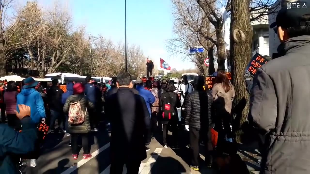 20190326_V3_S02(OekfoVuZ1Zk)드루킹이 불법으로 만들어준 촛불대통을 향해 까!까!까!