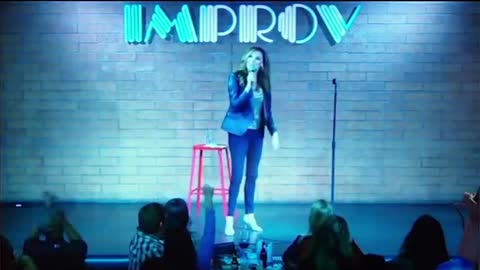 'Comedian' Heather McDonald brags about having four jabs, then collapses..