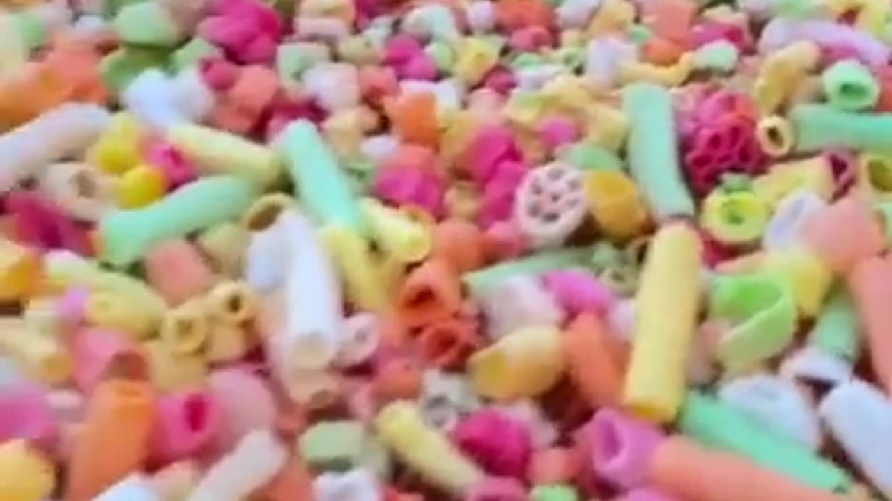 dubai man cocking the food