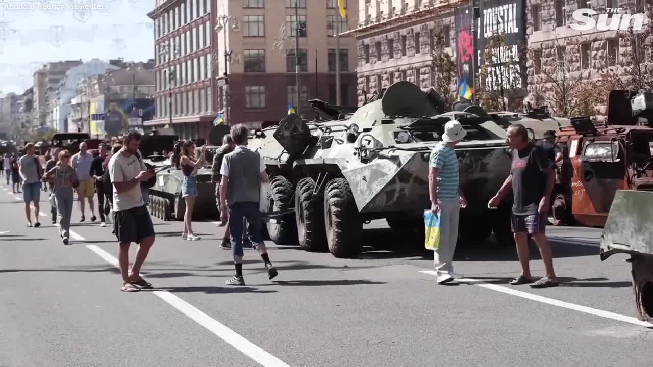 Ukraine patrols captured Russian vehicles to mark Independence Day