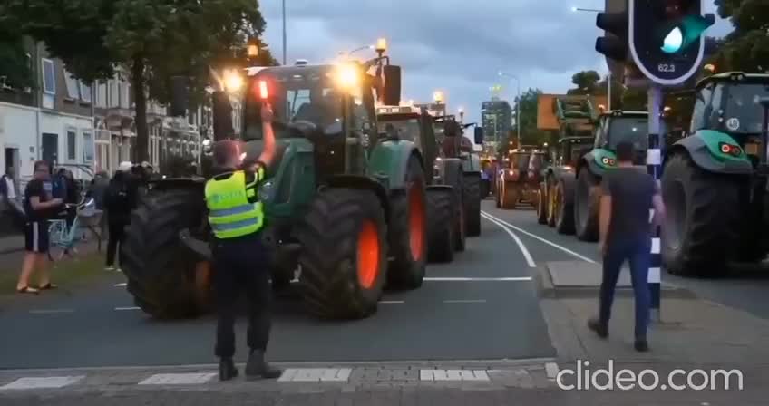 Dutch Farm Protests -- Now in the Cities