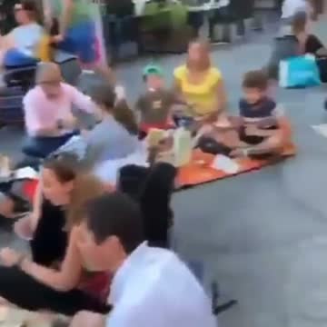 Fight For Your Rights: French Citizens BOYCOTT Bars and Restaurants that Require Vaccine