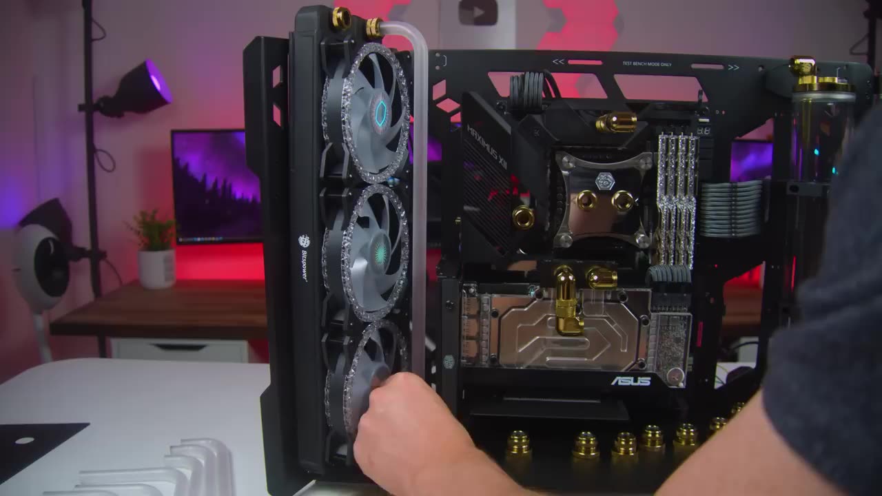 $6000 WATER COOLED Asus RTX 3090 Gaming PC build w/ Benchmarks!