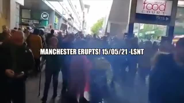 BREAKING! Manchester Erupts Protesters Flood Arcade! 15/05/2021