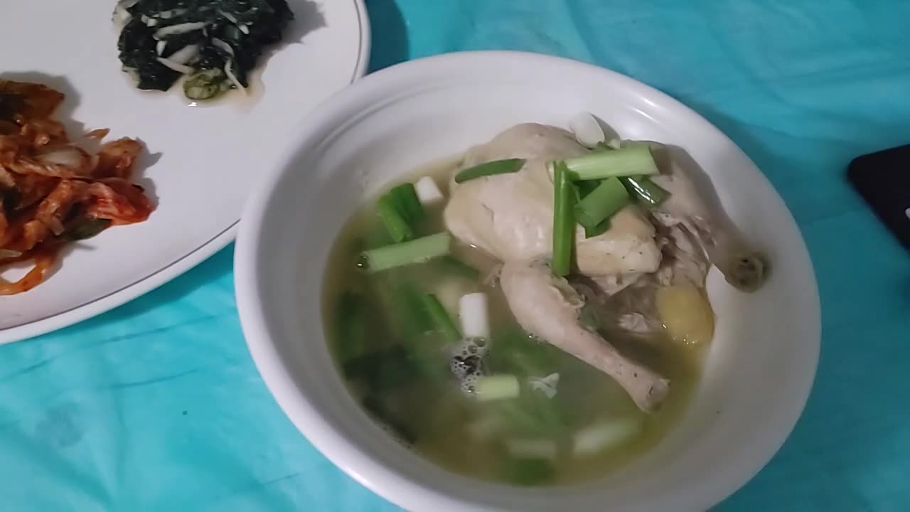 Kitchen Cop episode 17 - Korean Chicken Medicine Soup.