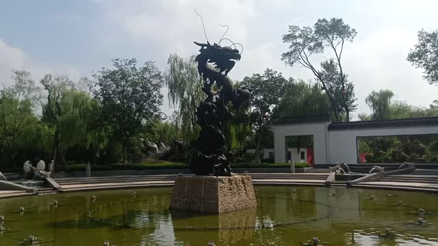 This dragon is sculpted to life