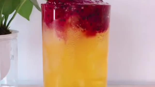 On days off, I make a glass of juice for my girlfriend