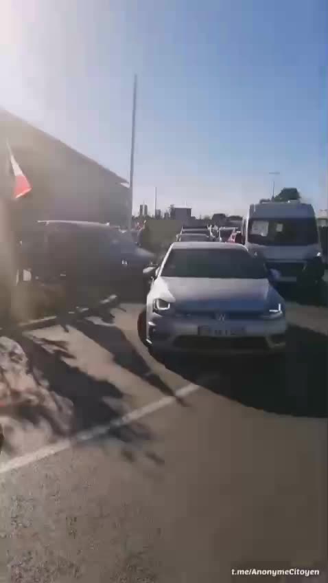 Freedom Convoy in France Prepared to Start Engines